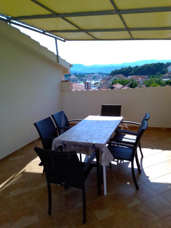 Apartman Tudor Stari Grad  Exterior foto